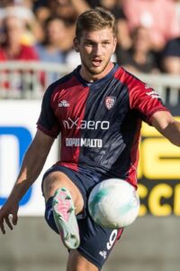 カリアリ・カルチョ セリエA 2025-26 コッパ・イタリア ホーム ユニフォーム【Eye Sport アイ・スポーツ】